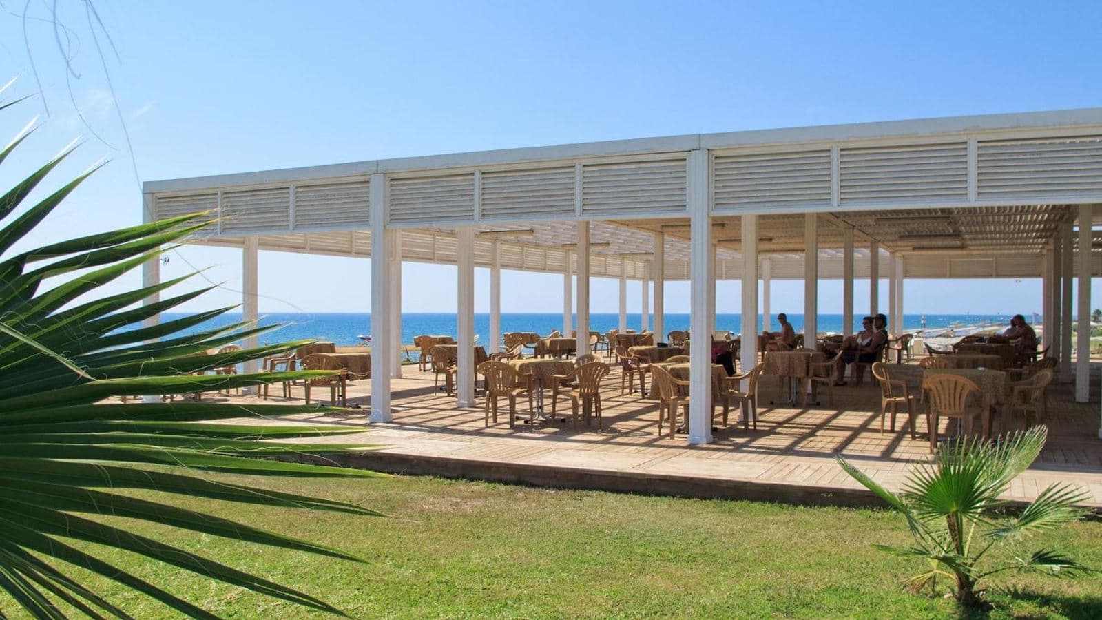 restaurants-beach-restaurant