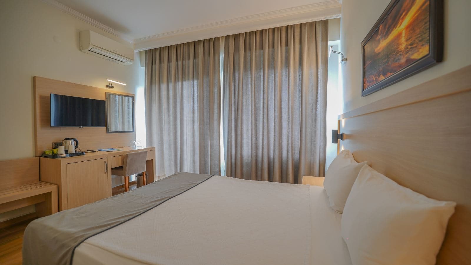rooms-family-room