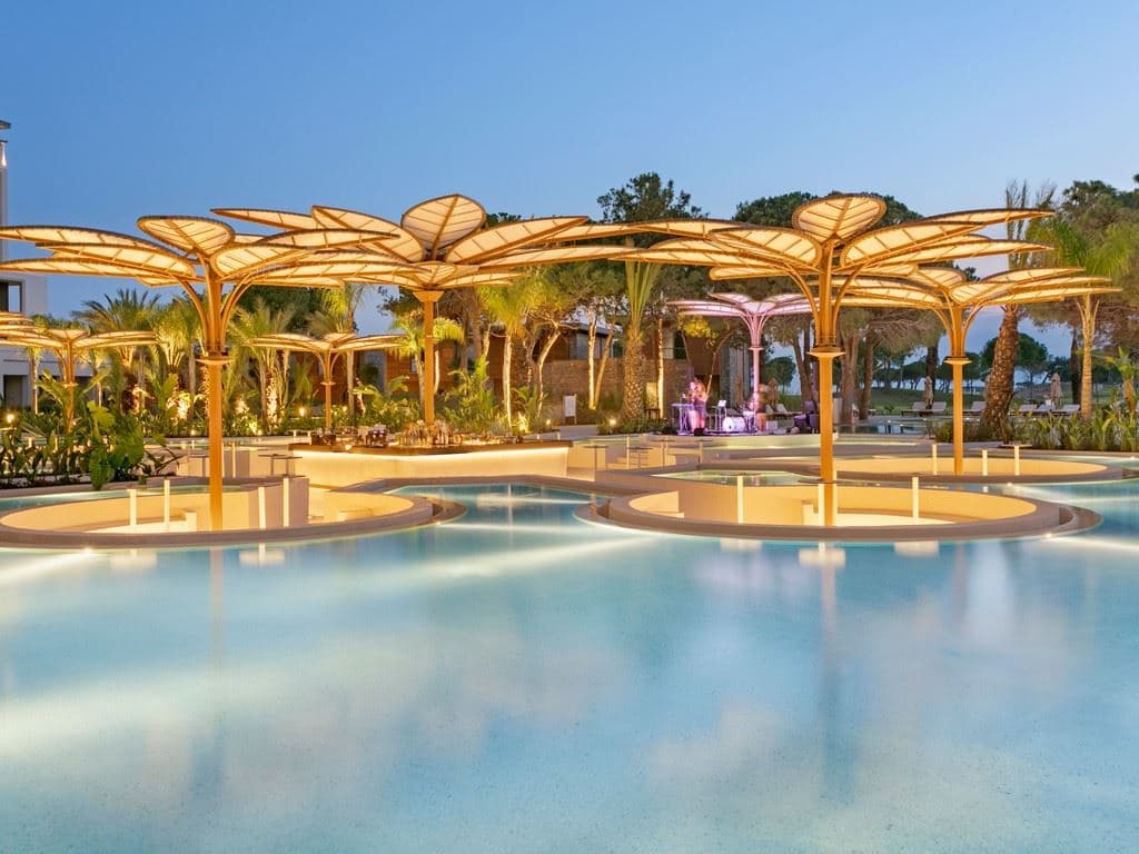 bars-azure-pool-bar