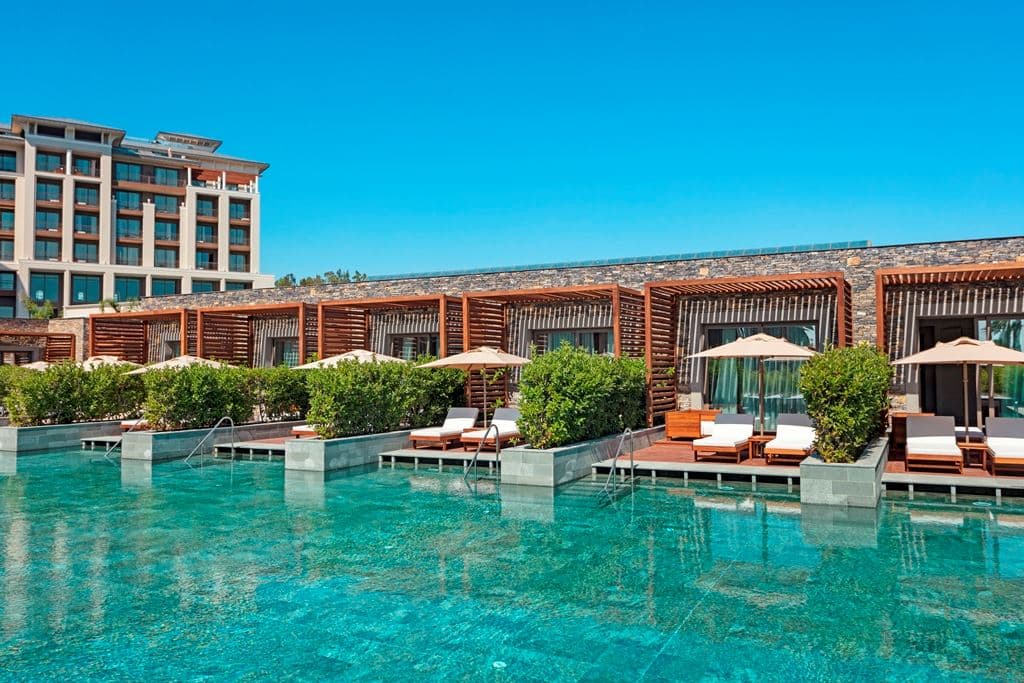rooms-lagoon-beach-swim-up