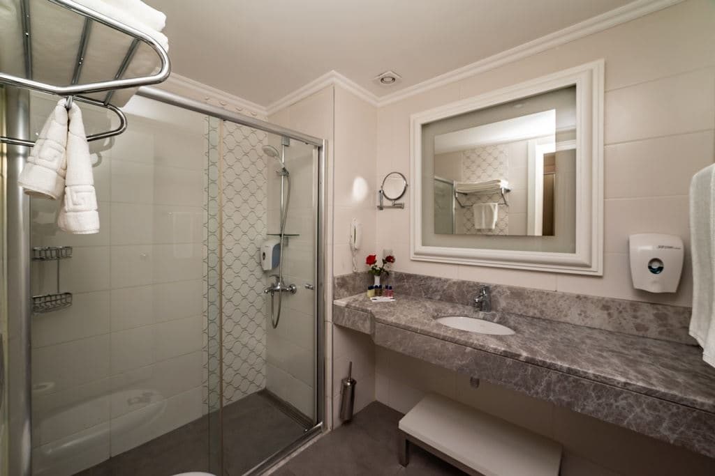 rooms-standard-room-side-sea-view-with-balcony