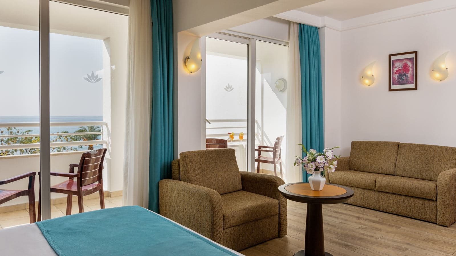 rooms-superior-room