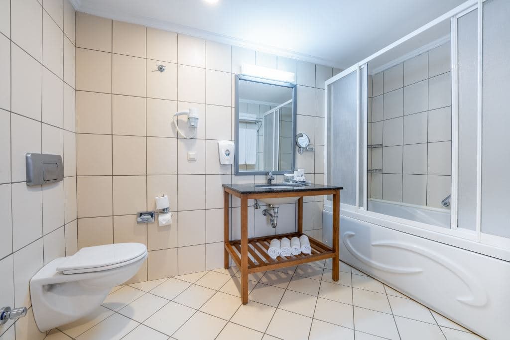 rooms-suite-room