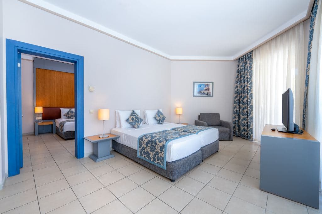 rooms-suite-room