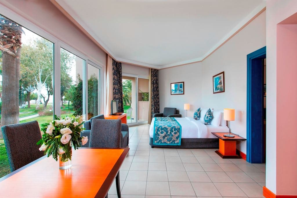 rooms-suite-room