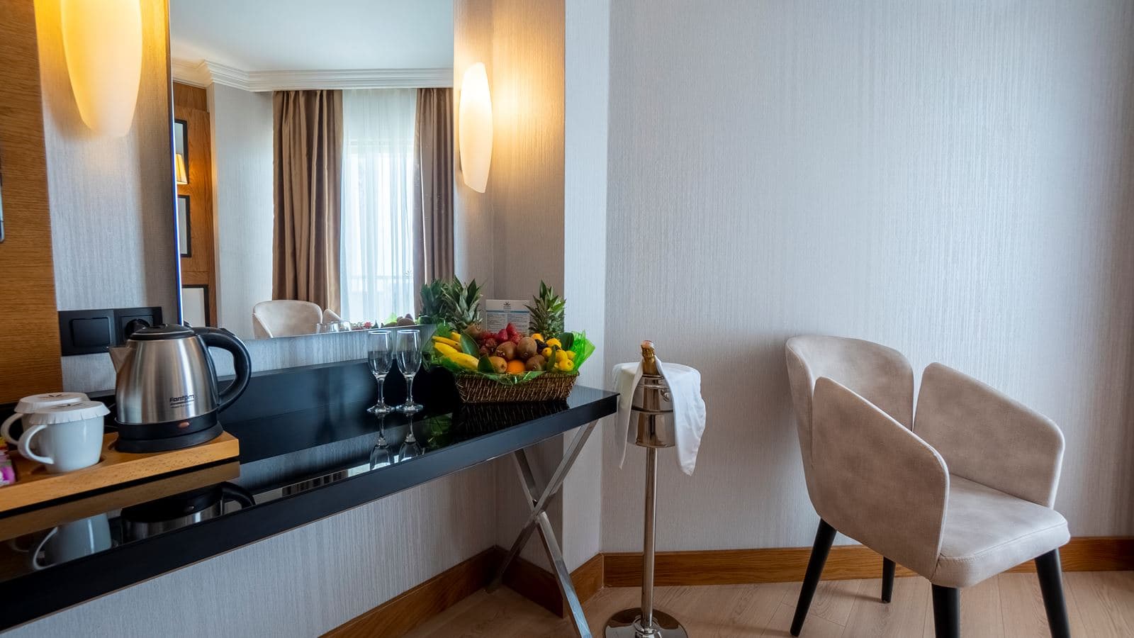 rooms-standard-room