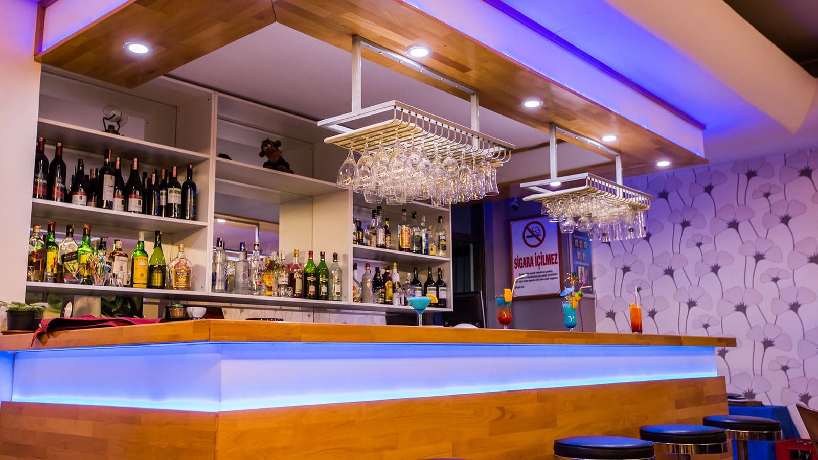 bars-lobby-bar