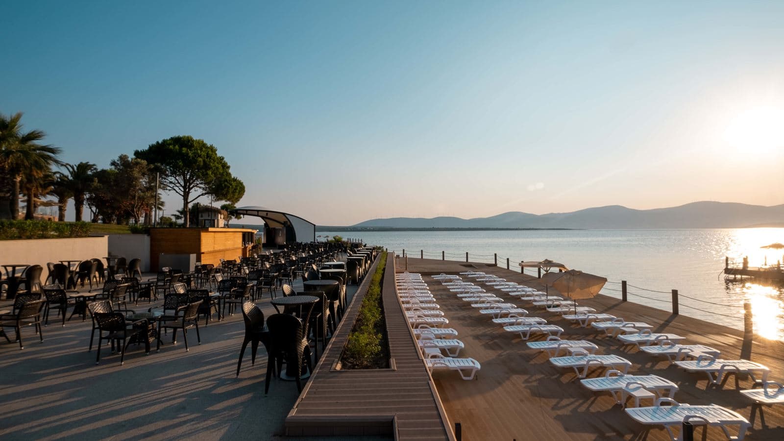 bars-beach-bar