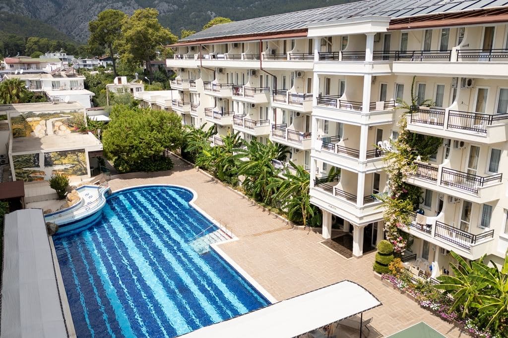 pools-outdoor-pool