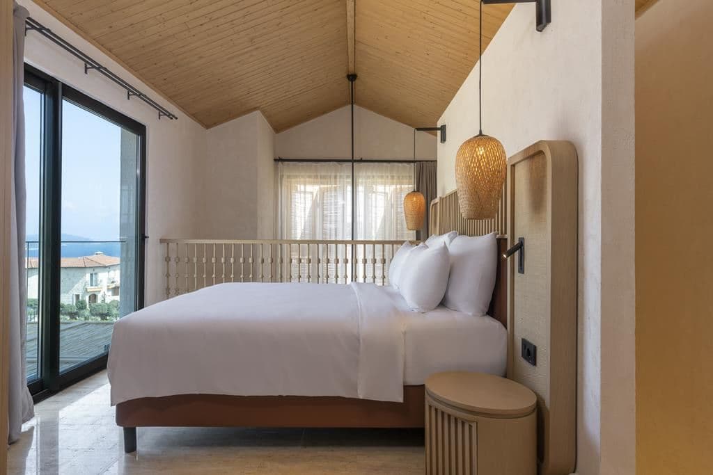 rooms-loft-suite-with-sea-view