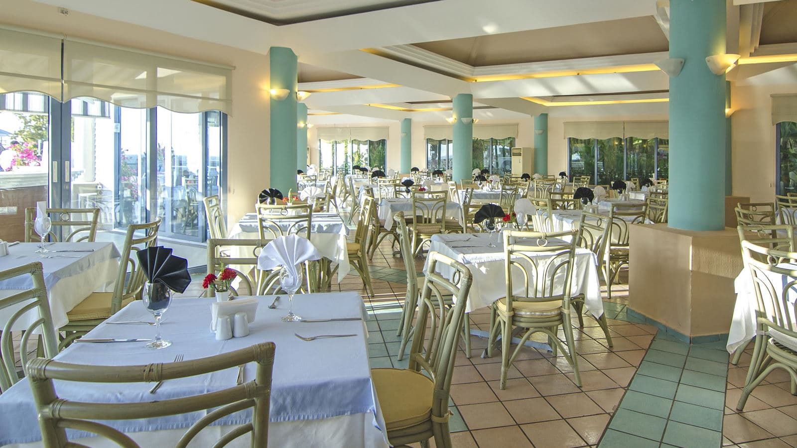 restaurants-aro-restaurant