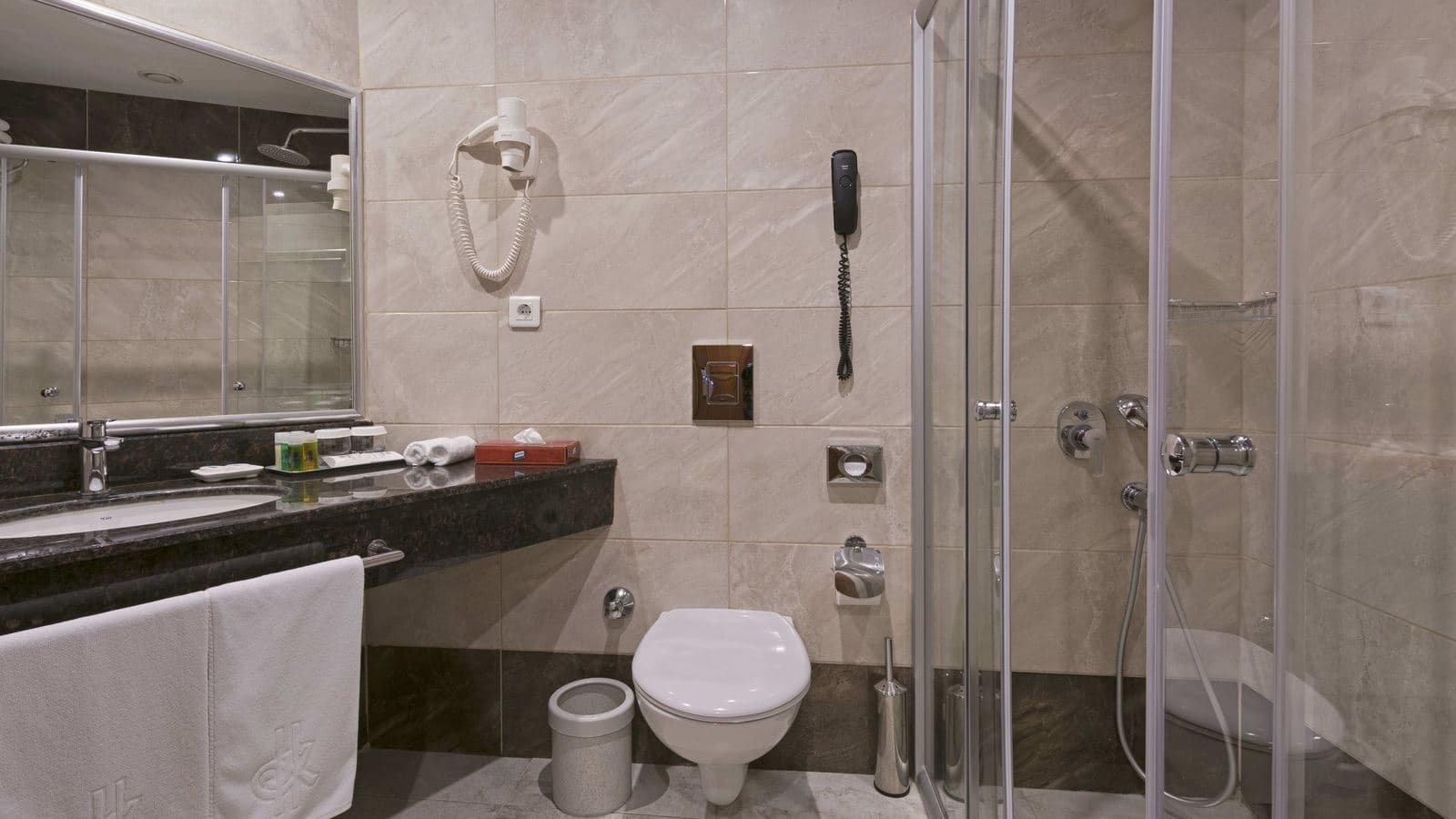 rooms-standard-room