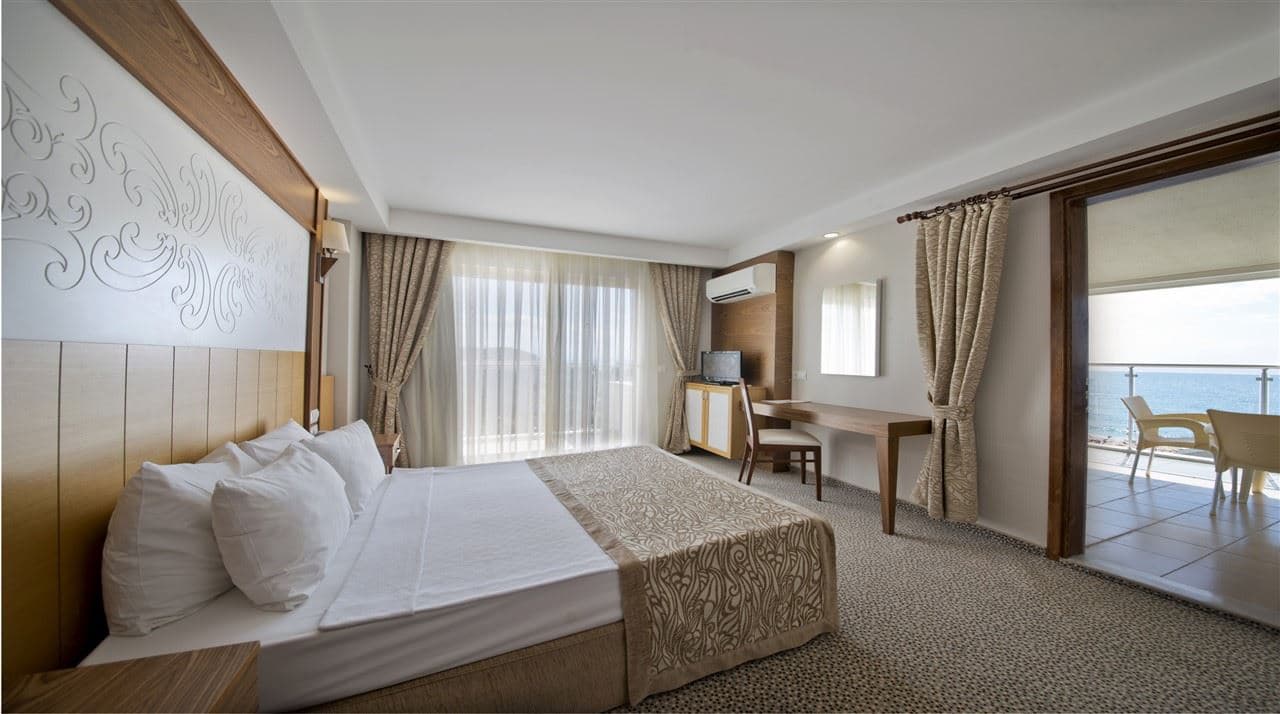 rooms-superior-room