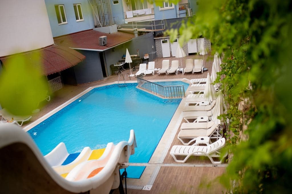pools-outdoor-pool