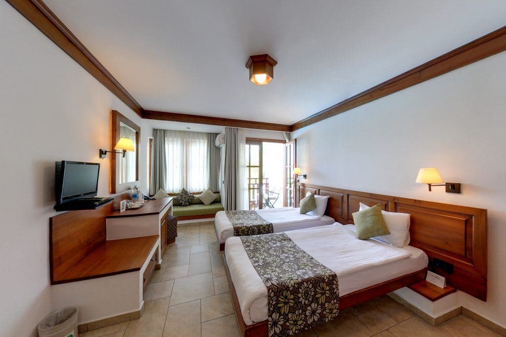 rooms-superior-room