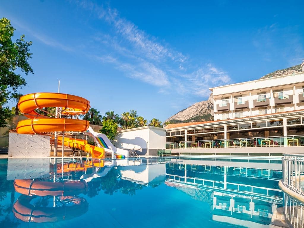 pools-outdoor-pool