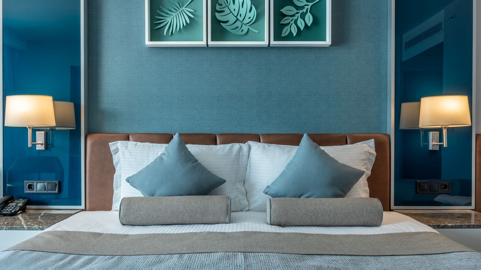 rooms-family-room-with-land-view