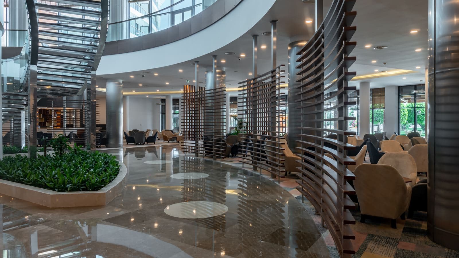 bars-lush-lobby-bar