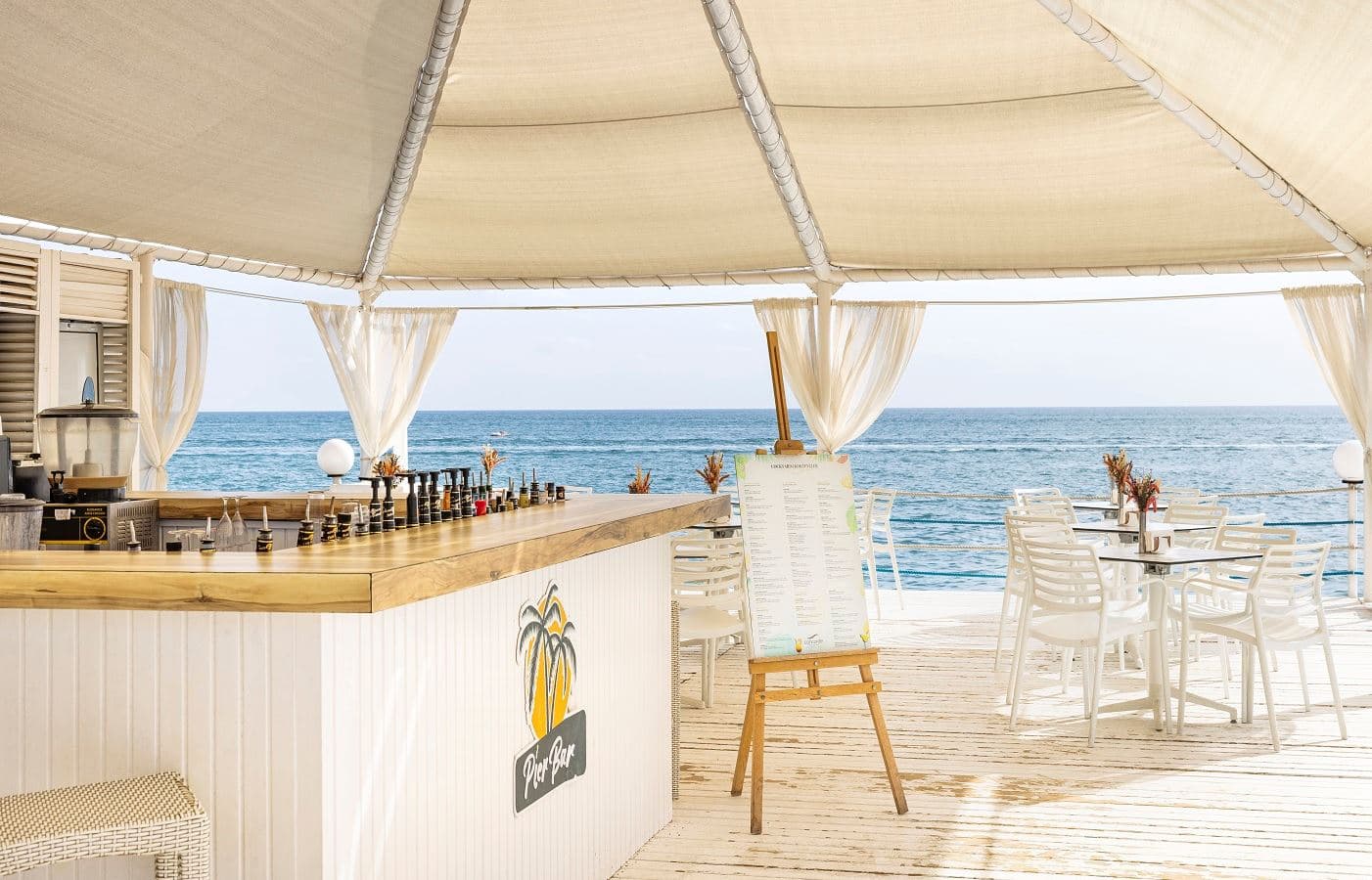 bars-pier-bar