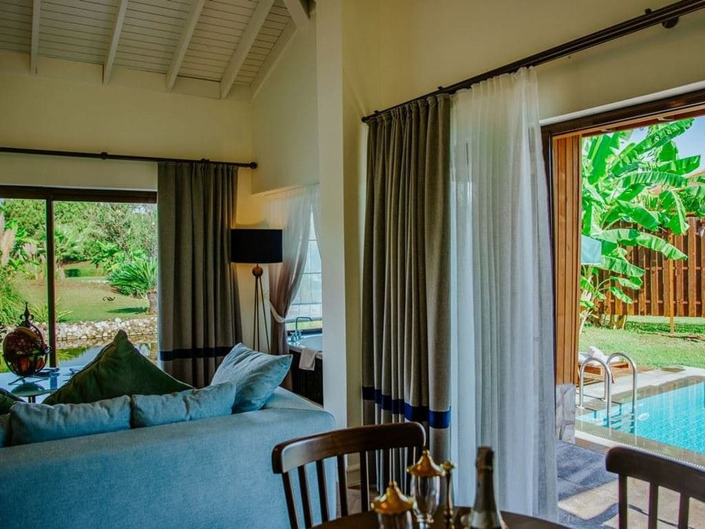rooms-beach-villa-with-pool