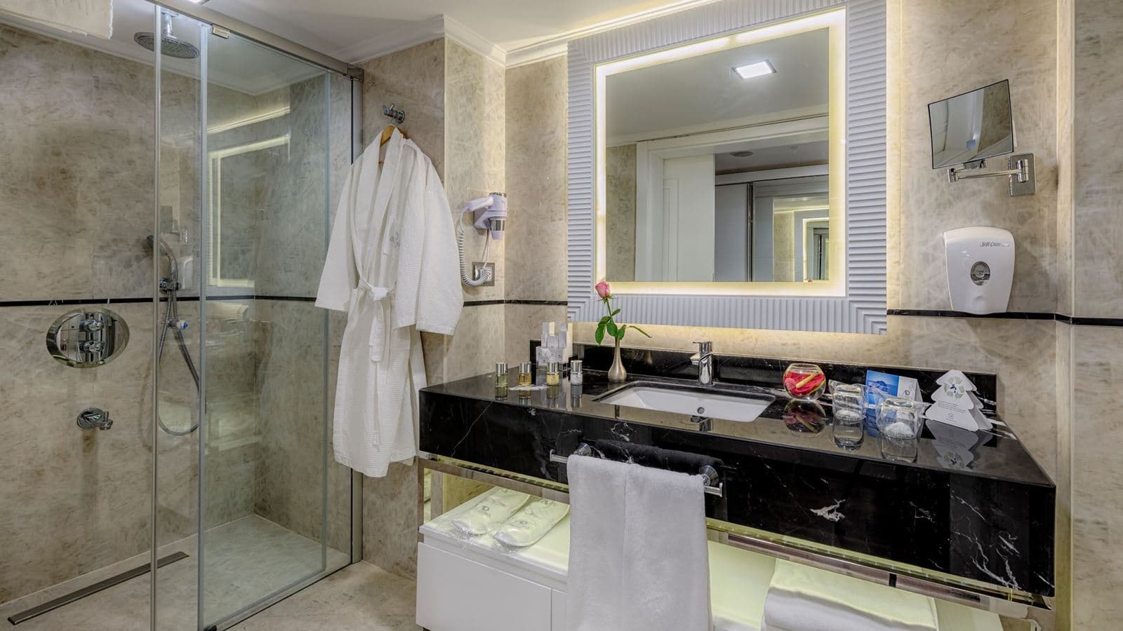 rooms-junior-suite