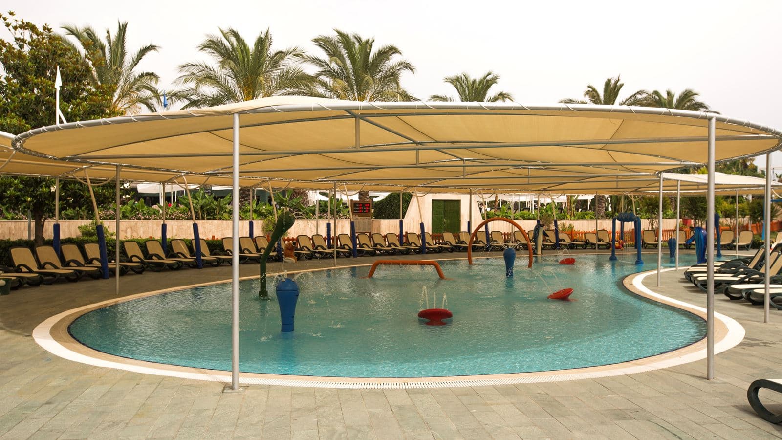 pools-outdoor-childrens-pool