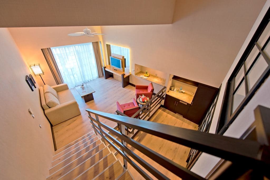 rooms-family-room