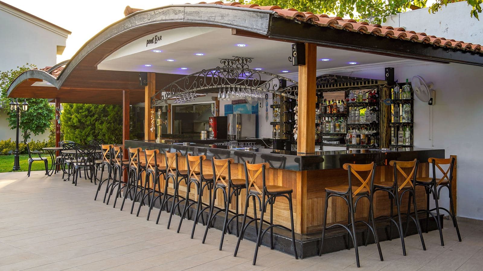 bars-havuz-bar