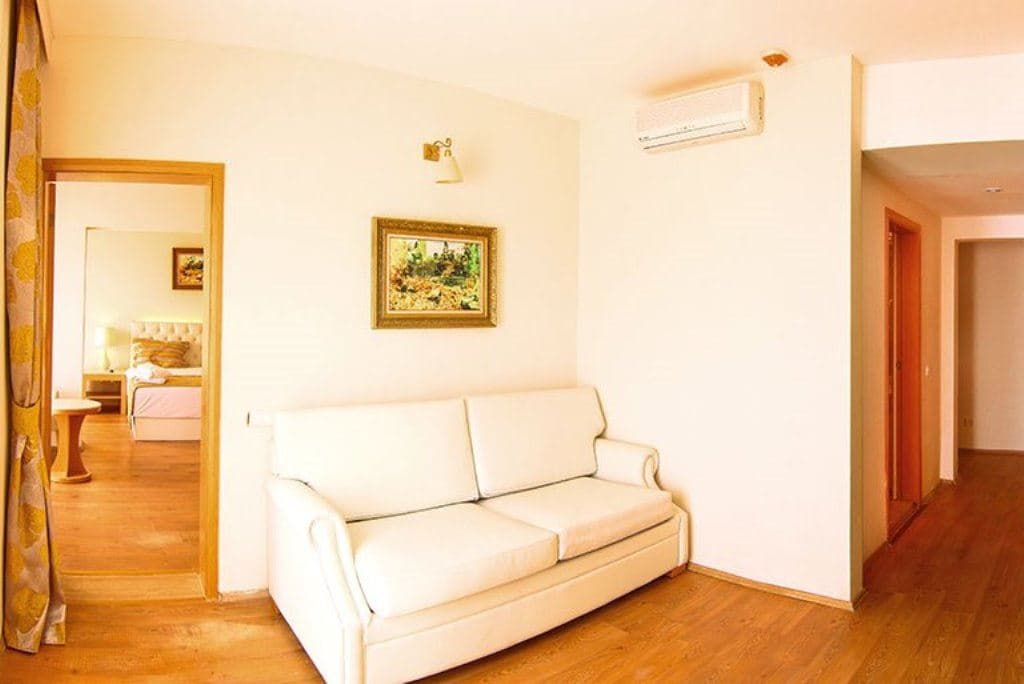 rooms-king-suite