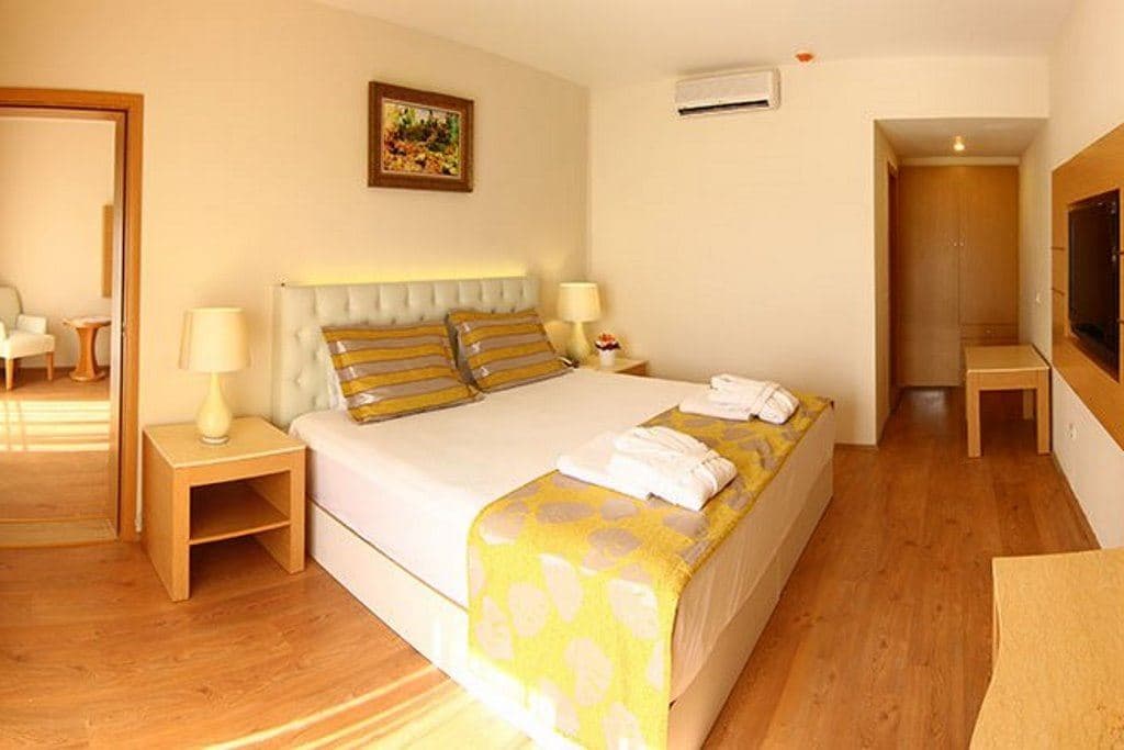 rooms-king-suite