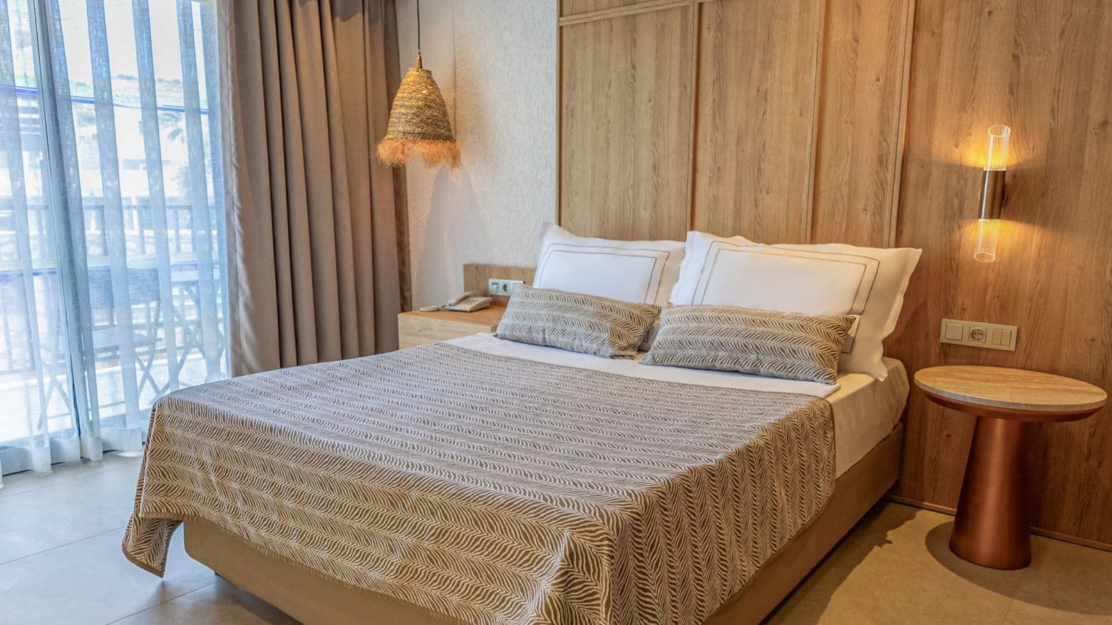 rooms-main-standard-room