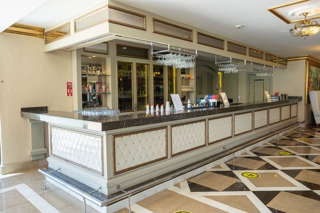bars-lobby-bar
