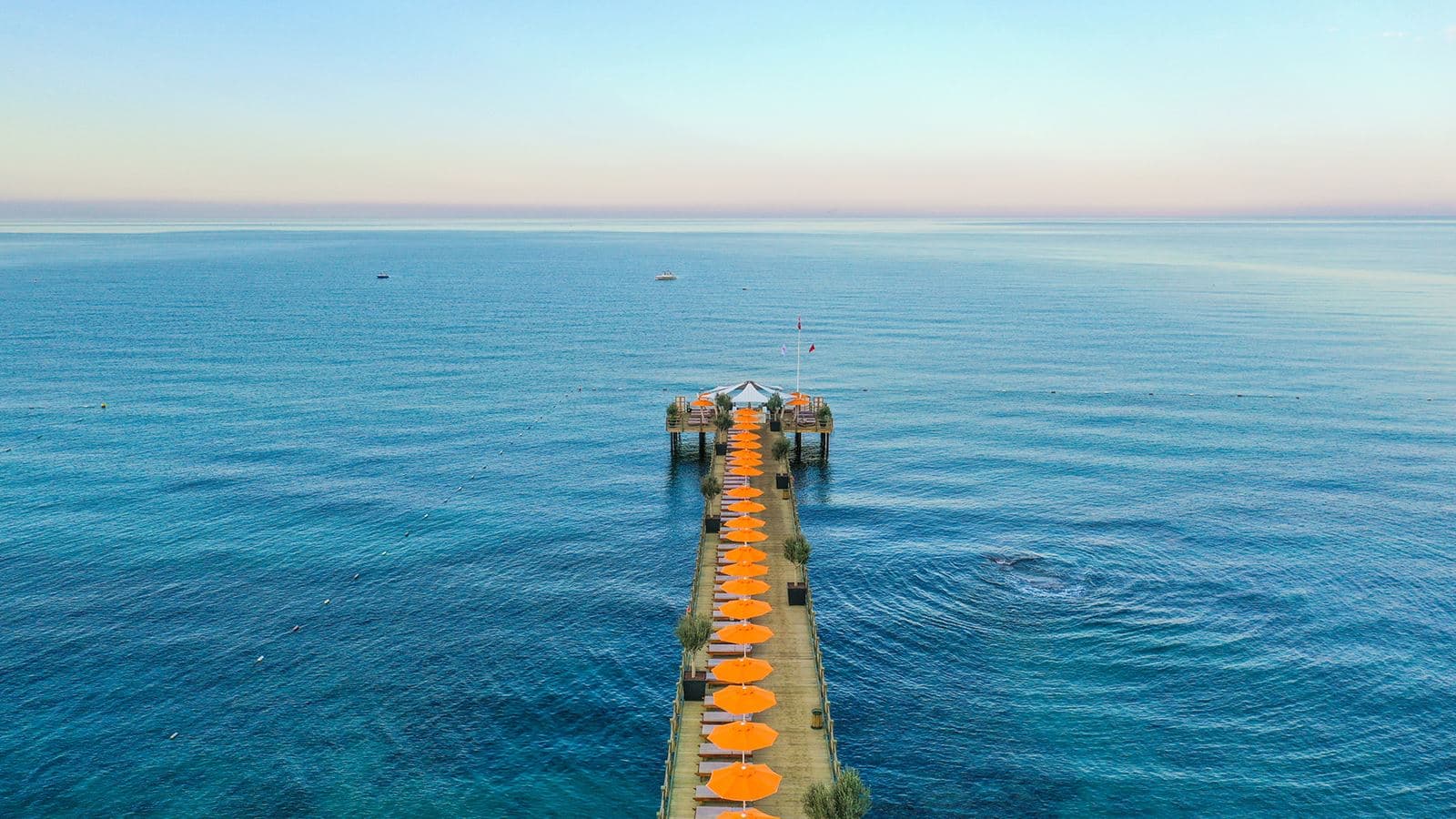 bars-pier-bar