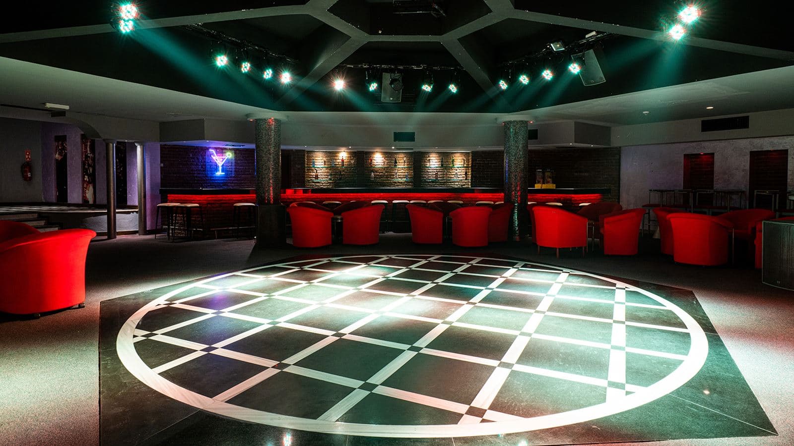 bars-gazania-disco-bar