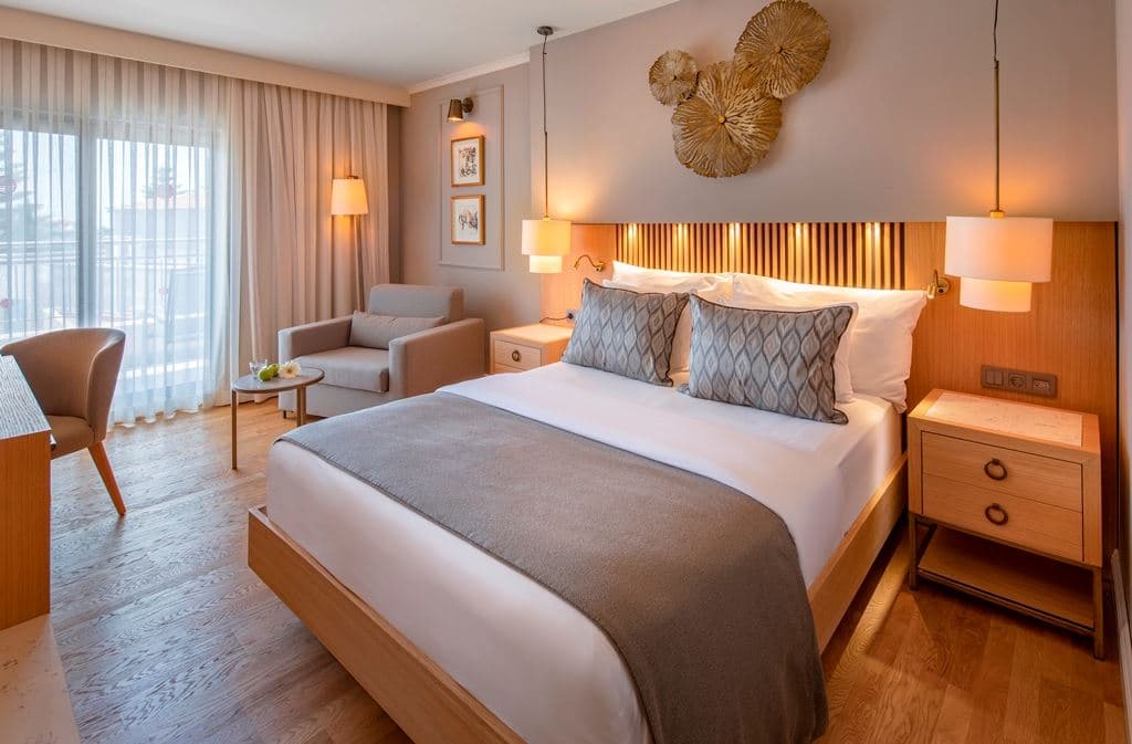 rooms-family-room