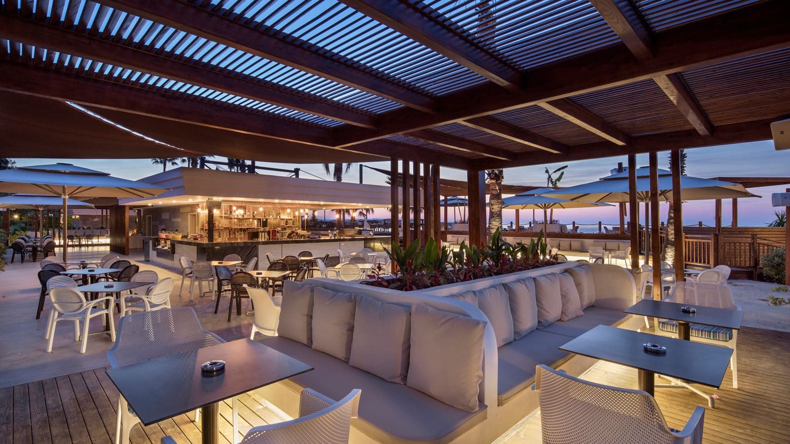 bars-pool-bar-1