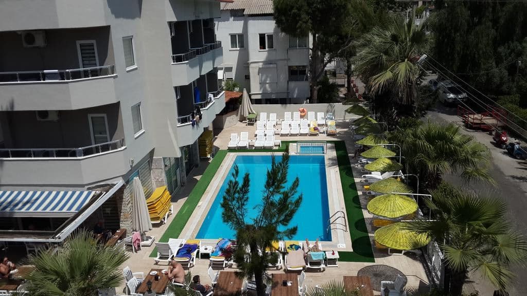 pools-outdoor-pool