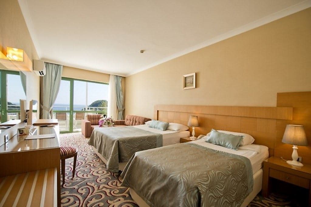 rooms-family-room