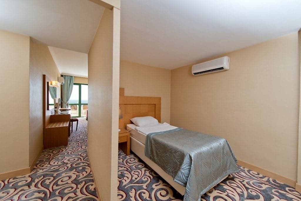 rooms-family-room