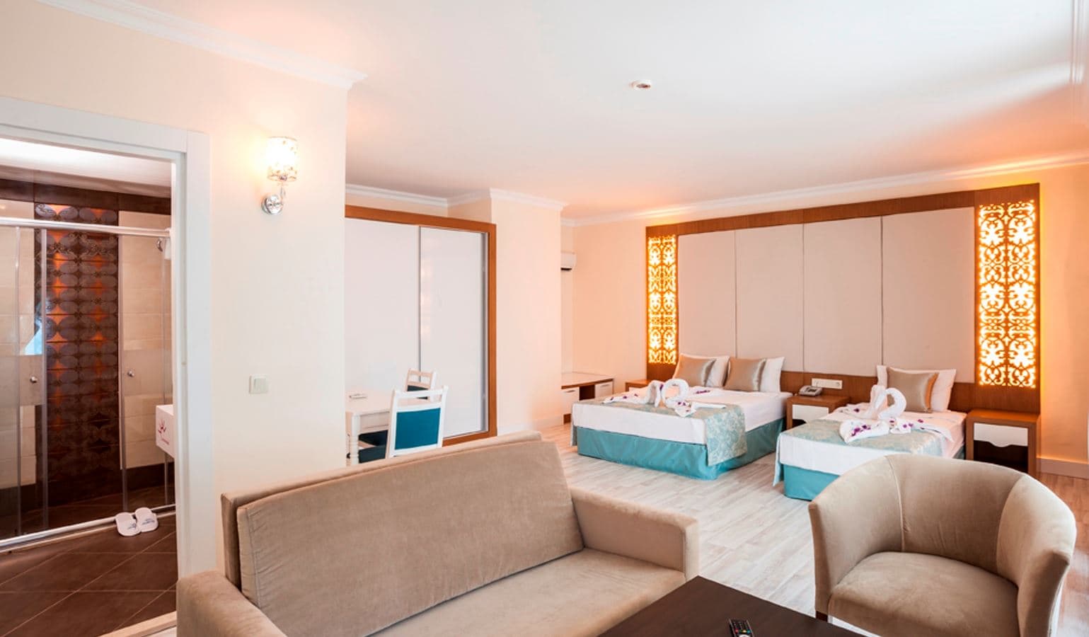 rooms-junior-room