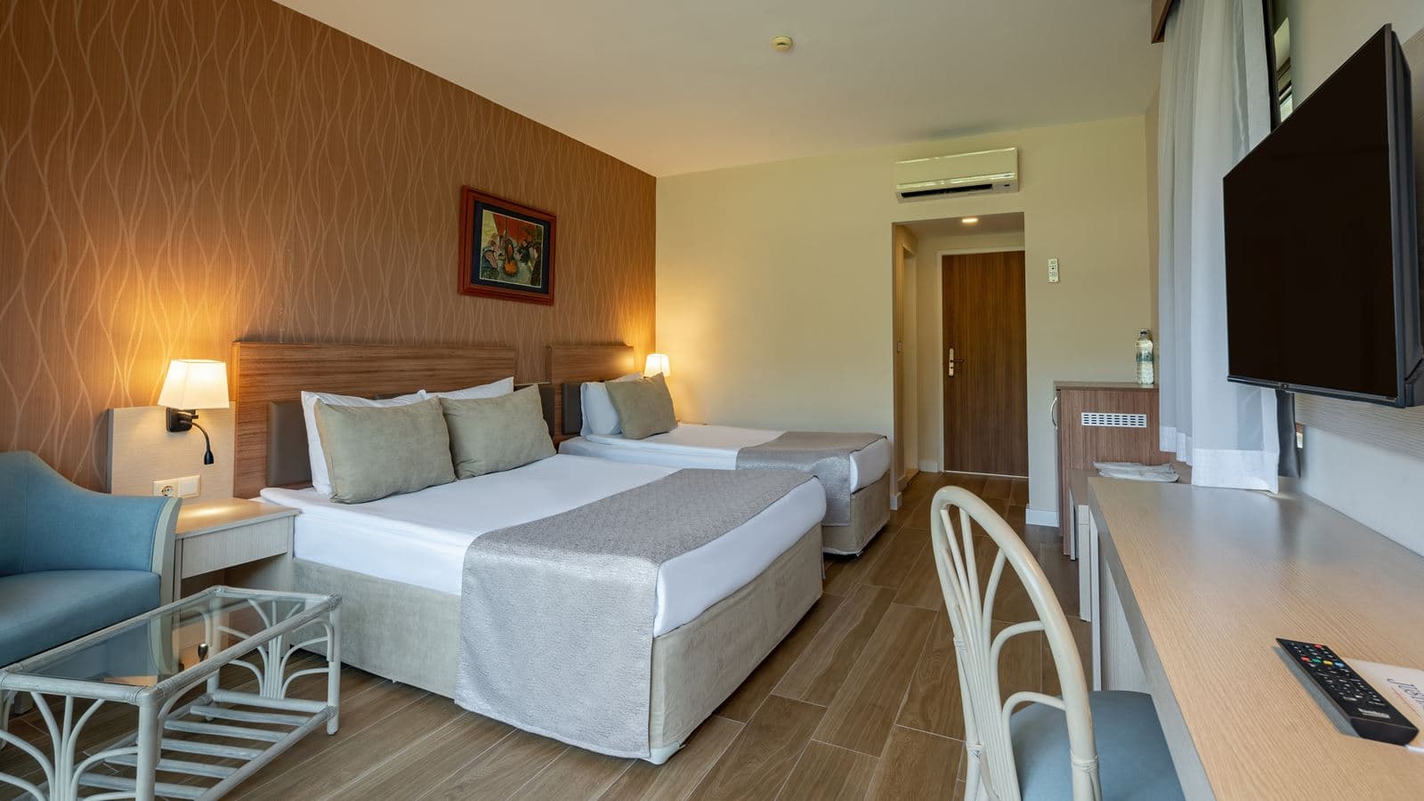 rooms-standard-room