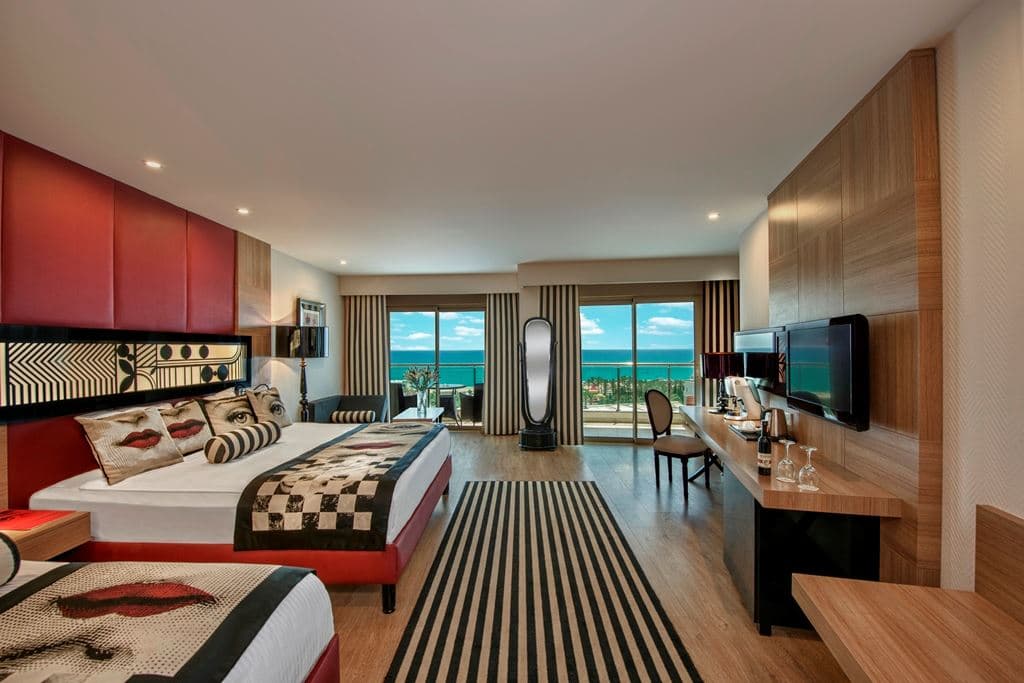 rooms-junior-suite-sea-side-view