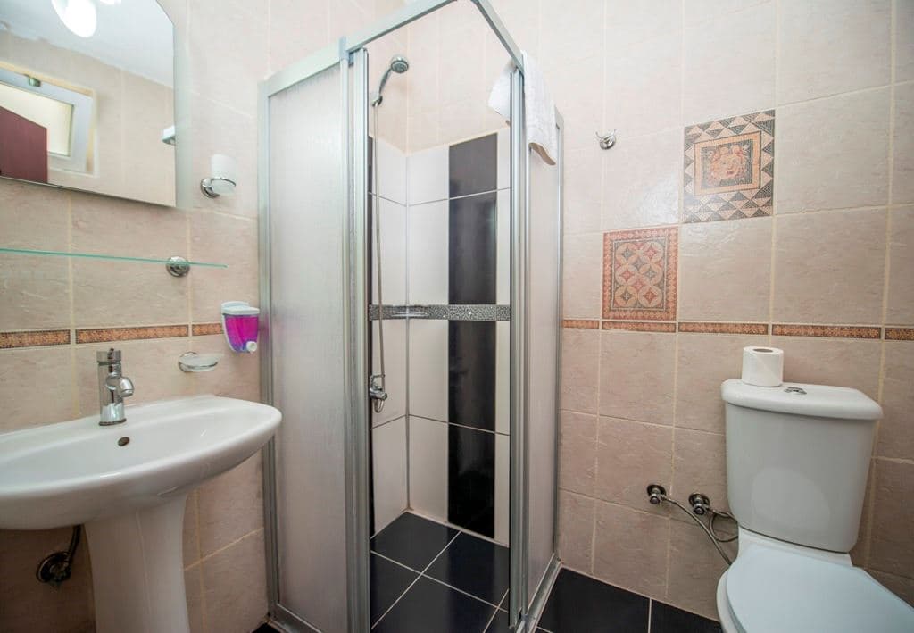 rooms-standard-room