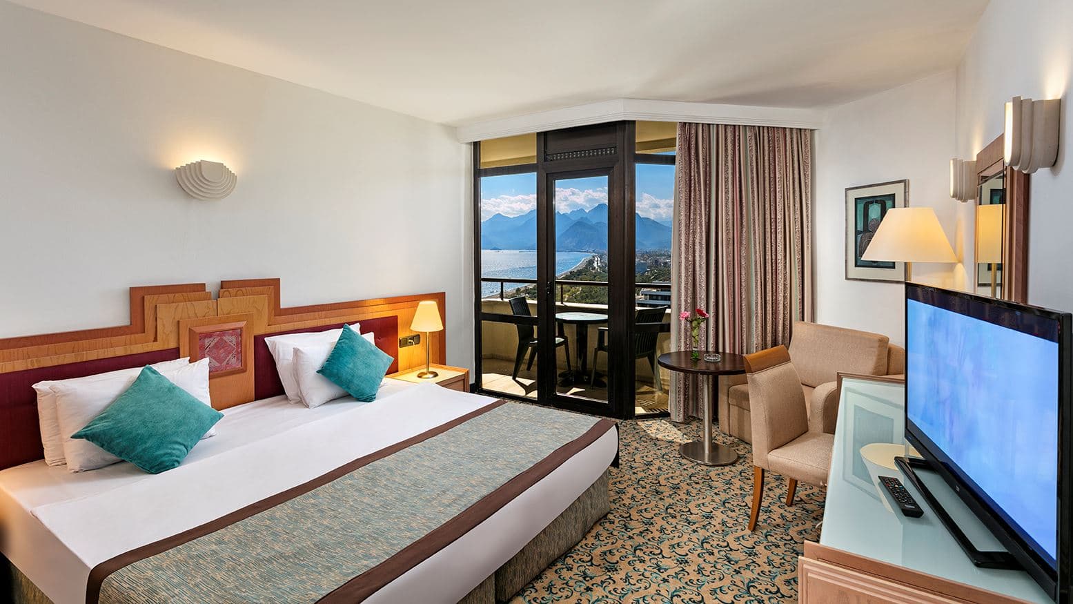 rooms-standard-room-land-view