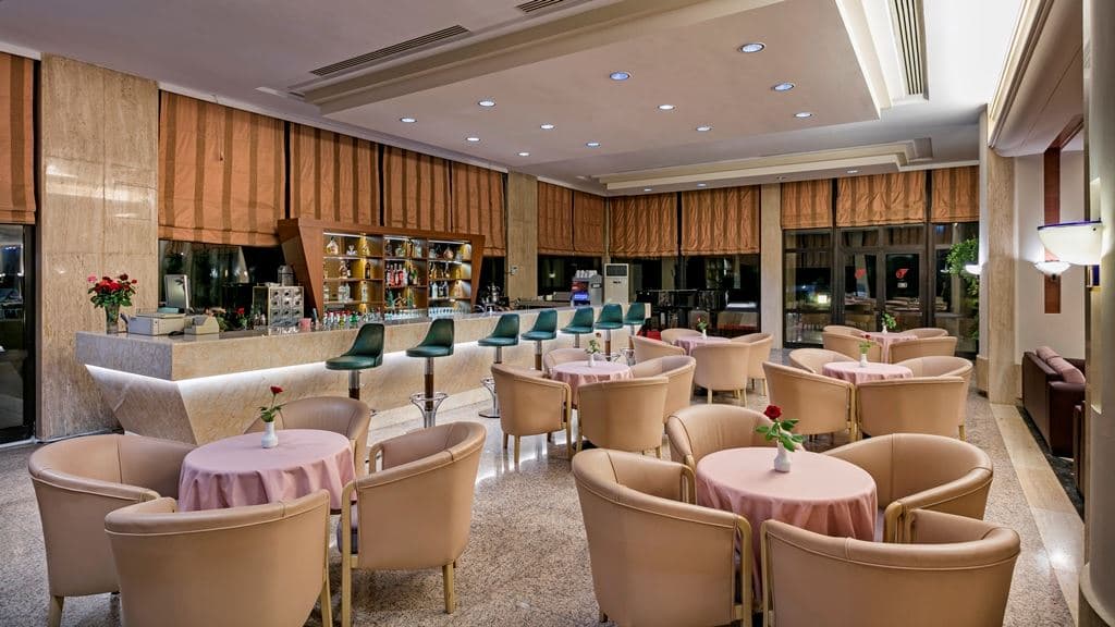 bars-lobby-bar