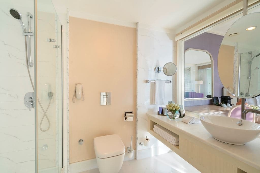 rooms-deluxe-terrace-suite