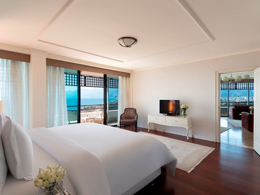 rooms-king-suite