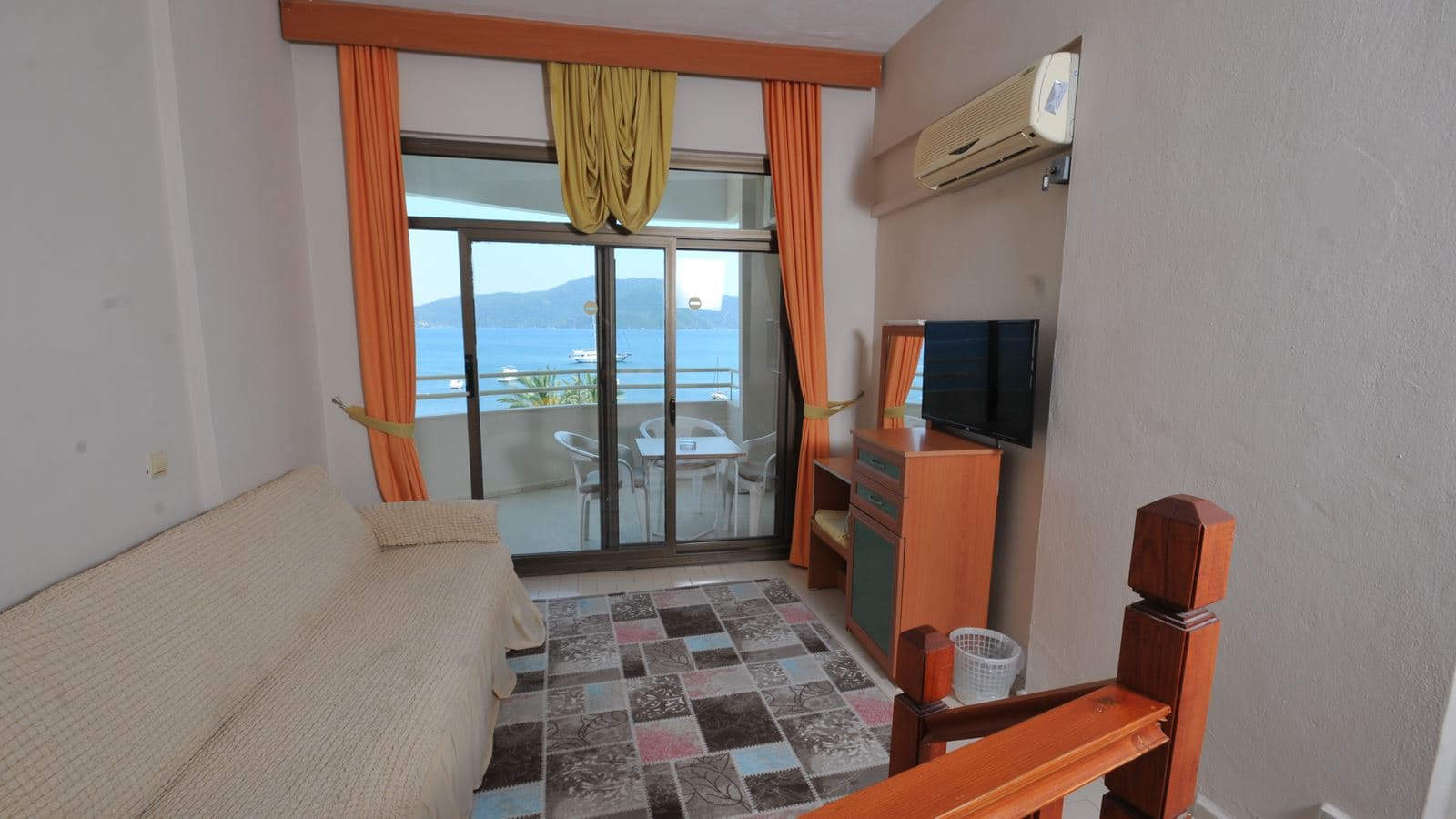 rooms-standard-room