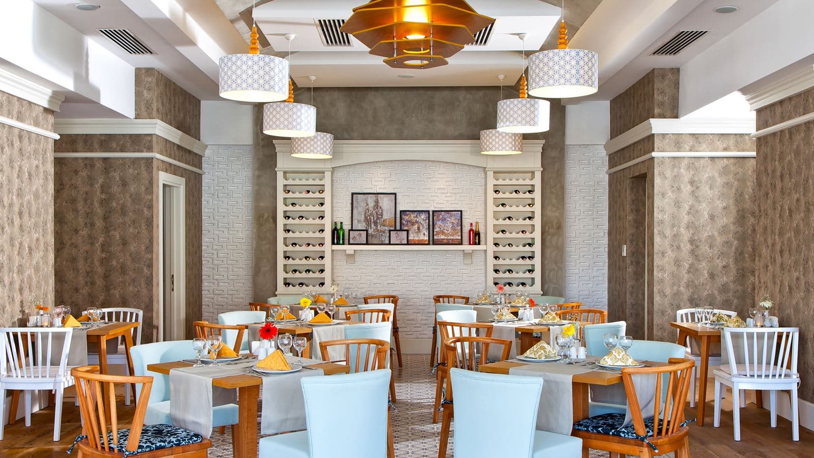 restaurants-peppermint-a-la-carte-restaurant