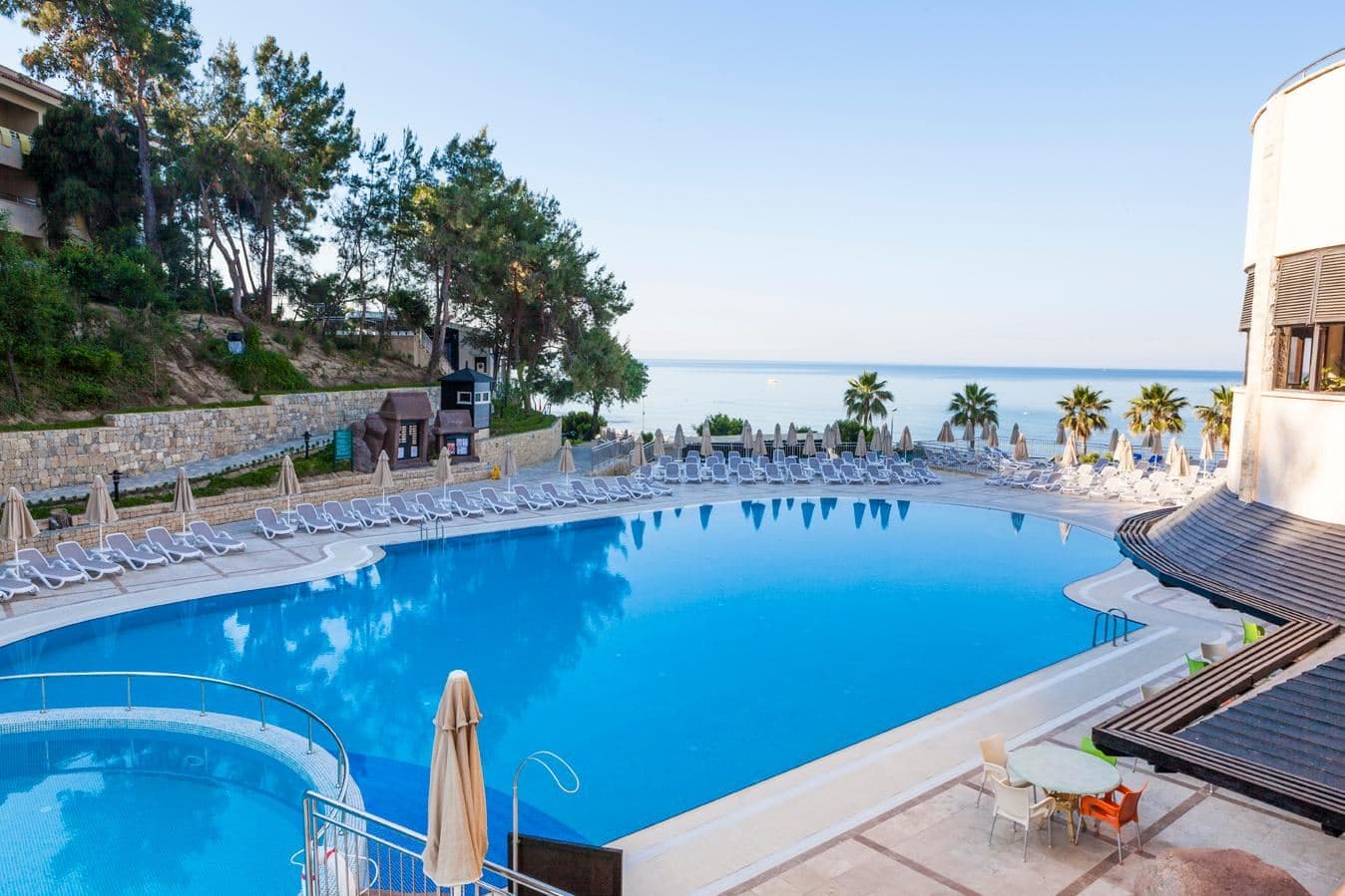 pools-outdoor-pool
